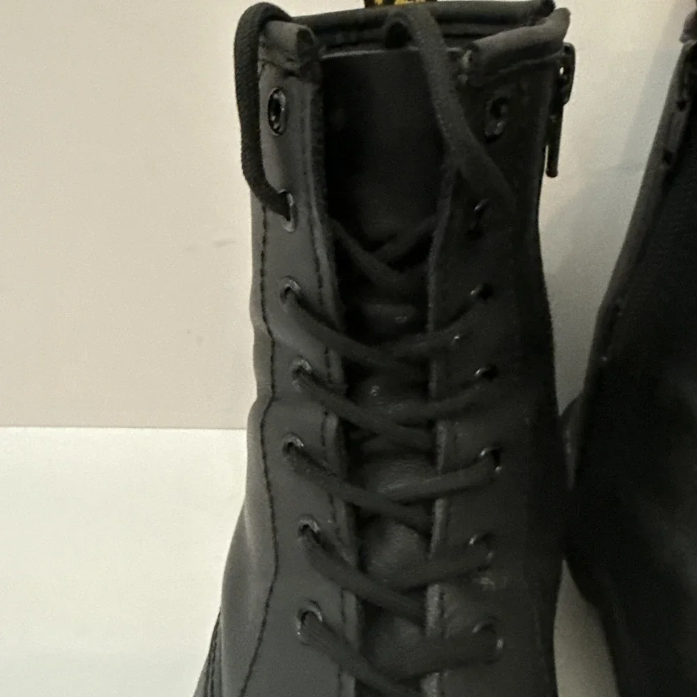 Dr. Martens 1460 Y Black Leather Lace Up Combat Boots Youth US 5
